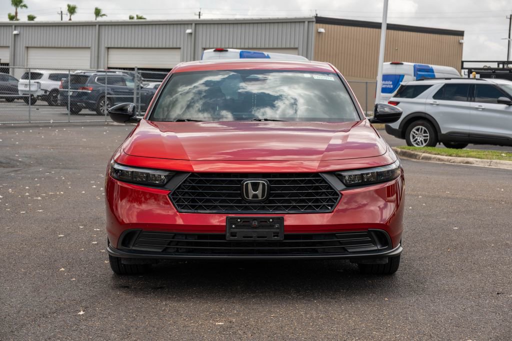 Used 2023 Honda Accord Sport image 2