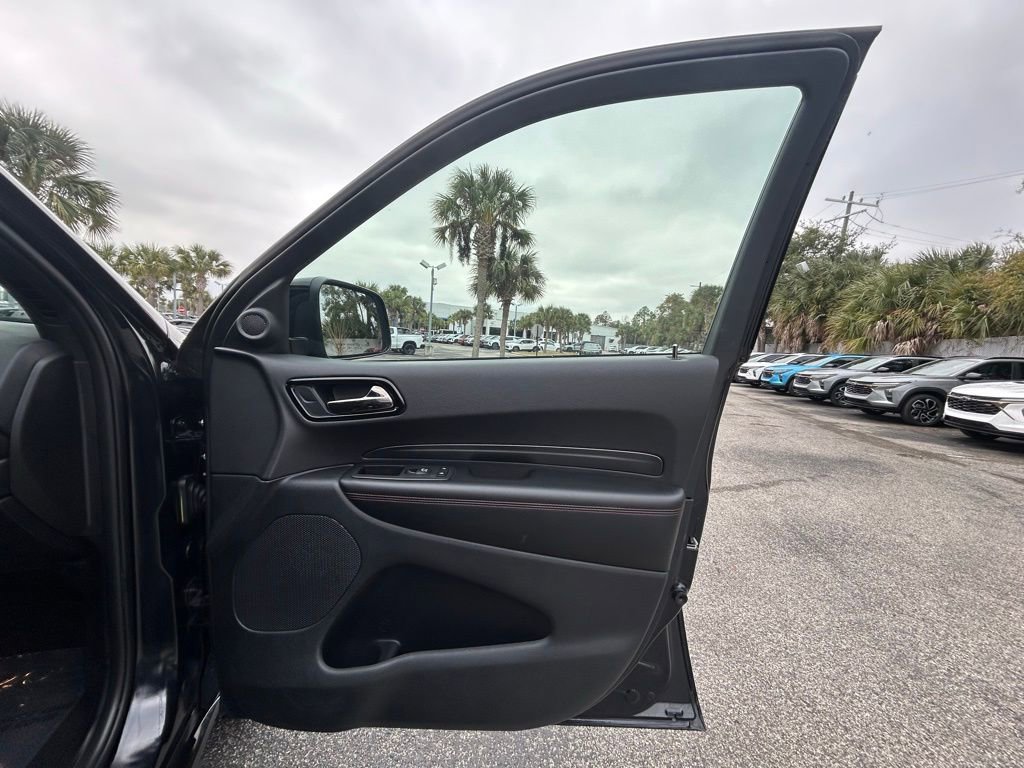 Used 2025 Dodge Durango GT image 28