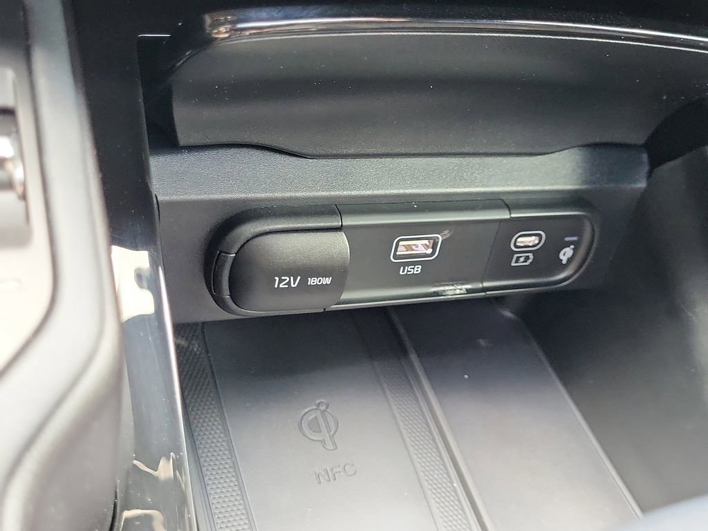 Certified 2025 Kia Telluride SX Prestige X-Line AWD/4WD image 28