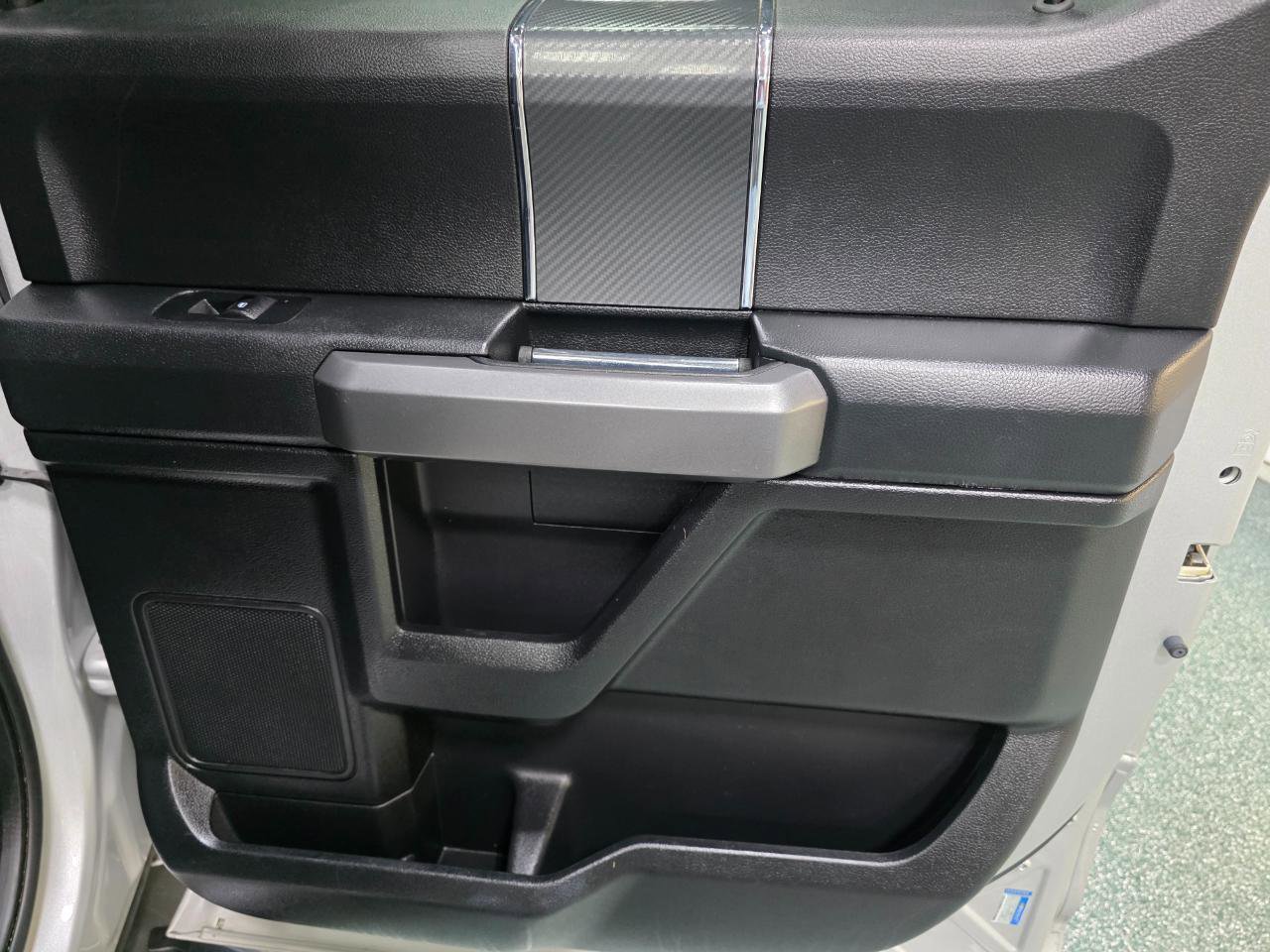 Used 2018 Ford F150 XLT w/ Equipment Group 301A Mid AWD/4WD image 23