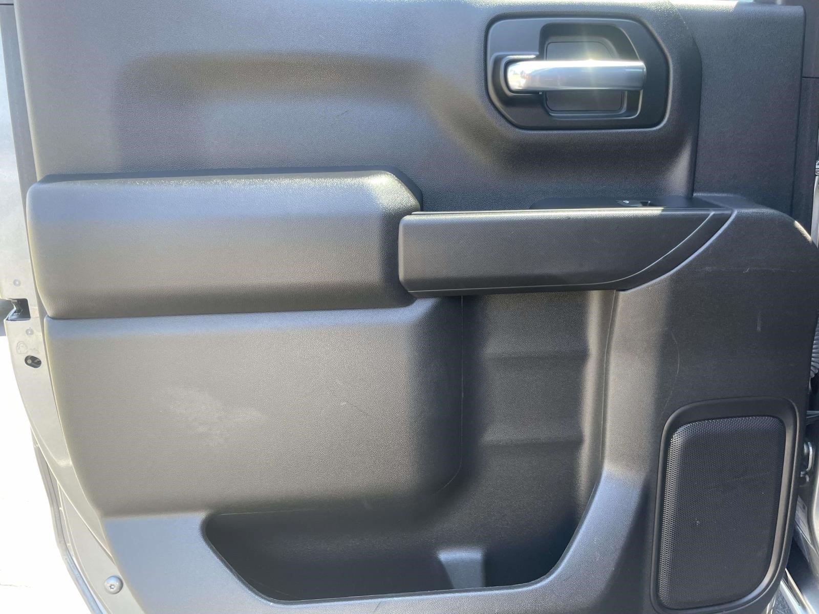 Used 2021 Chevrolet Silverado 1500 LT AWD/4WD image 13