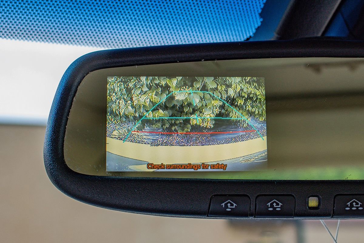 Used 2011 Toyota Avalon Limited FWD image 30