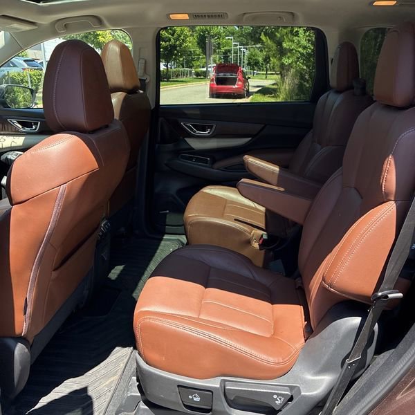 Used 2020 Subaru Ascent Touring AWD/4WD image 9