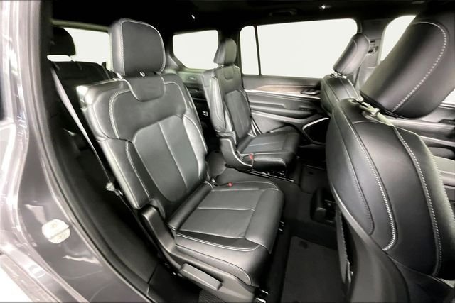 New 2026 Jeep Grand Cherokee L Limited AWD/4WD image 11