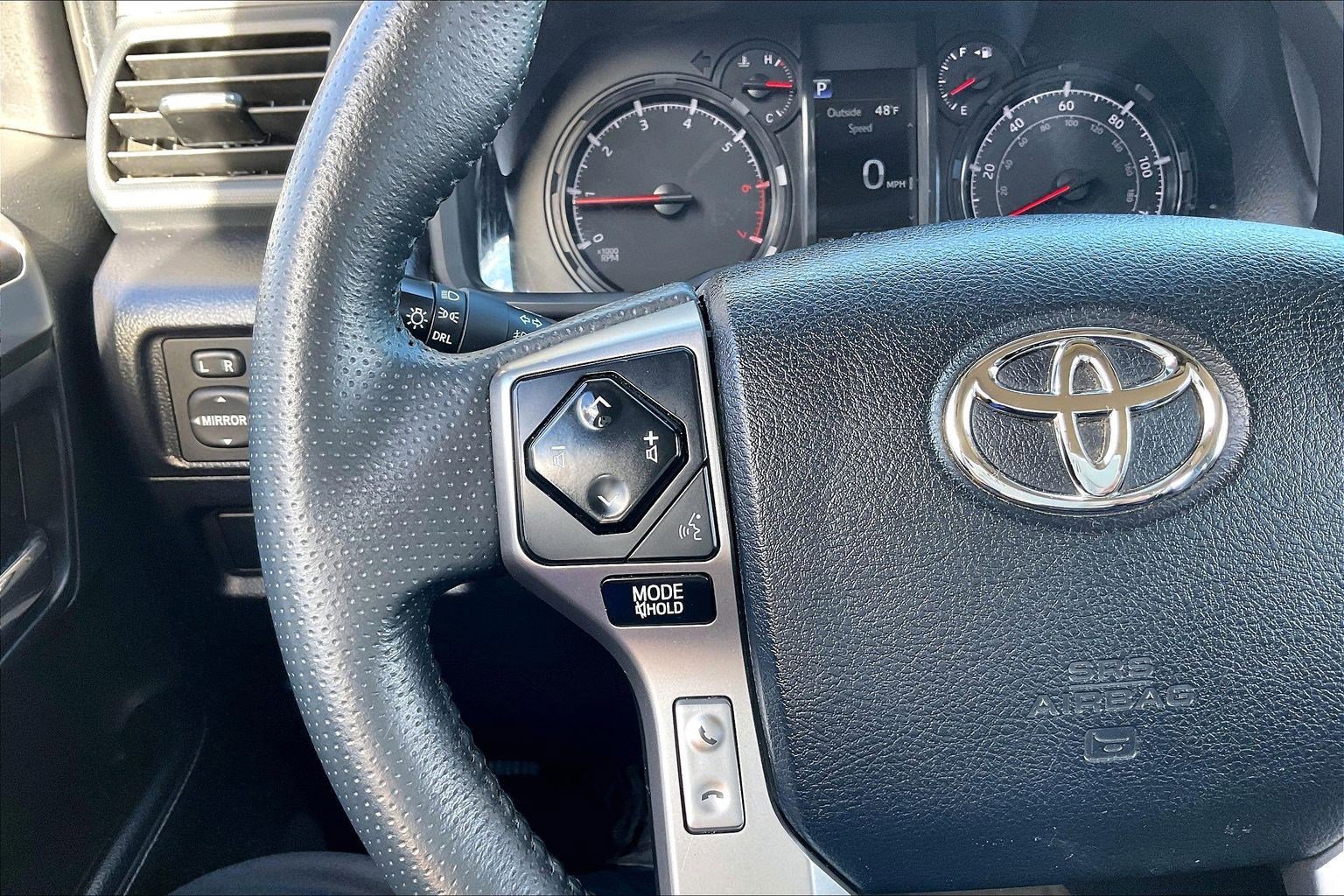 Used 2022 Toyota 4Runner SR5 image 16