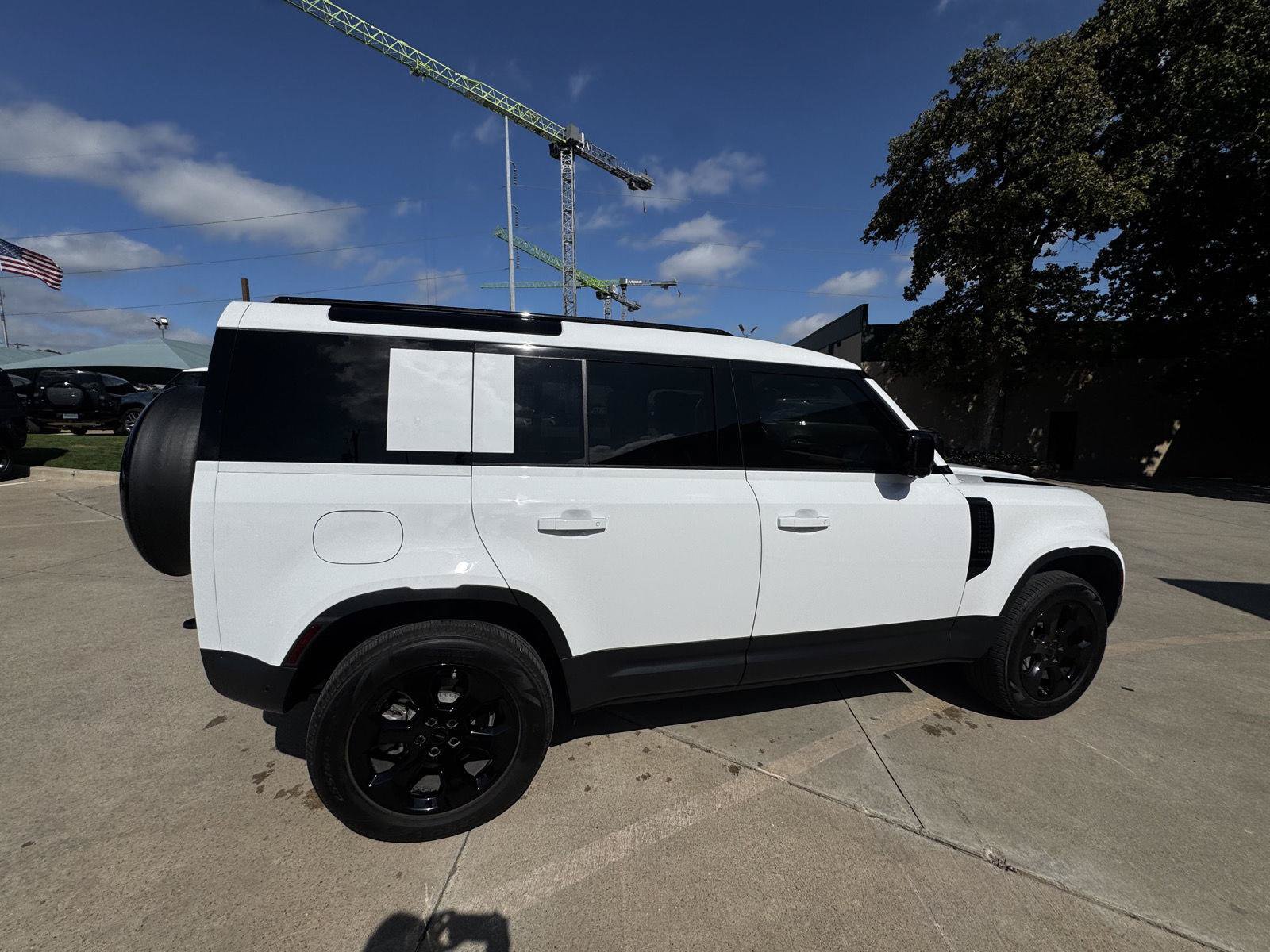 Certified 2026 Land Rover Defender 110 S AWD/4WD image 10