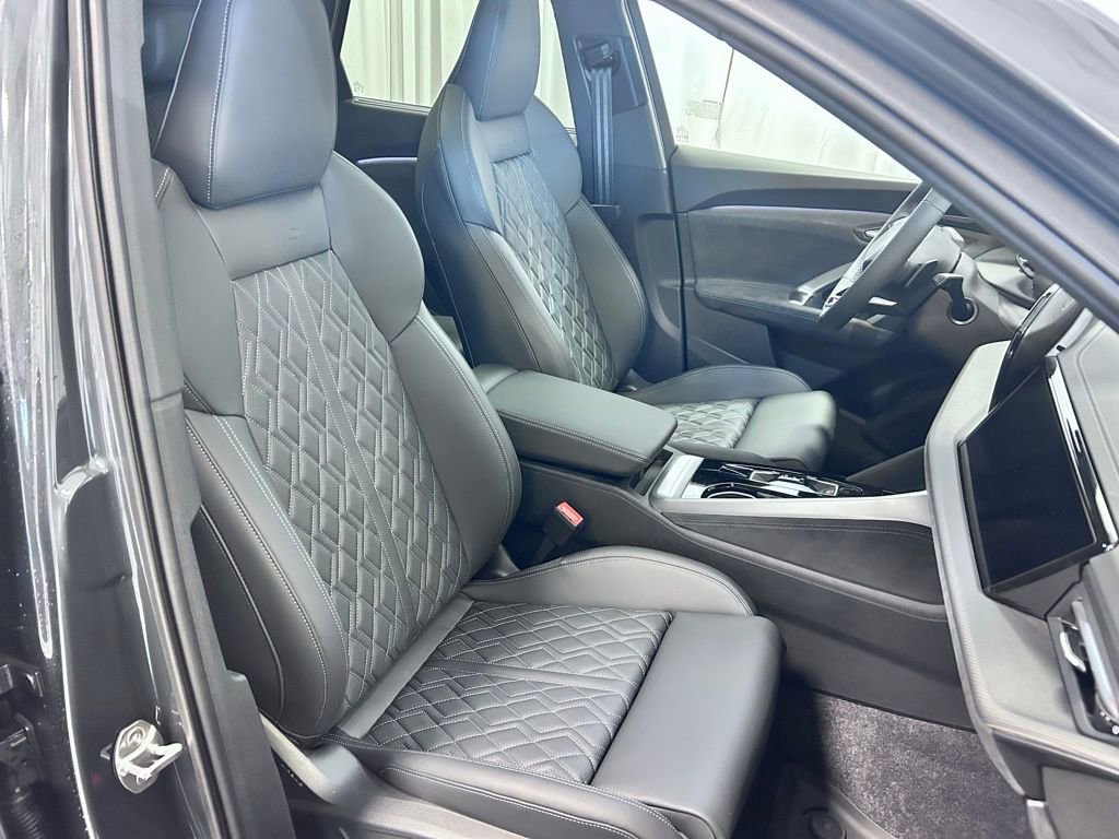 New 2026 Audi SQ5 Premium Plus image 21