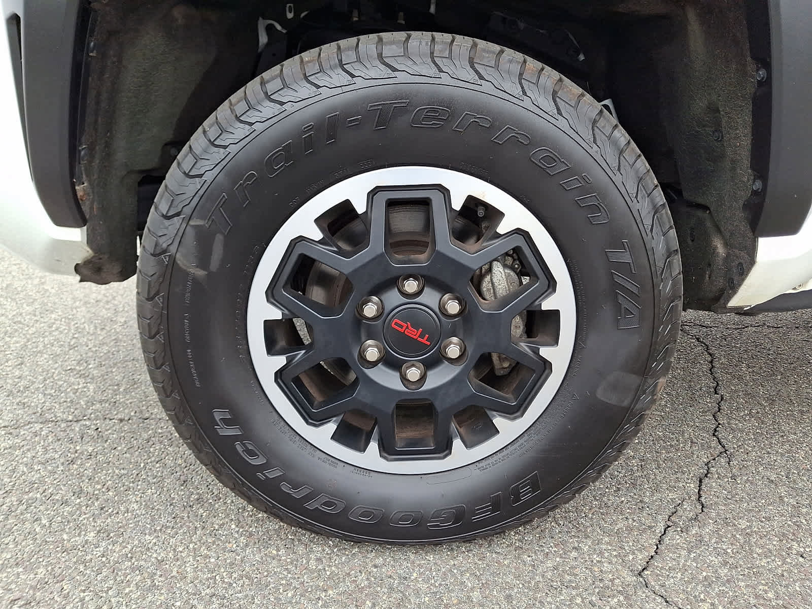 Certified 2024 Toyota Tacoma TRD Off-Road image 9
