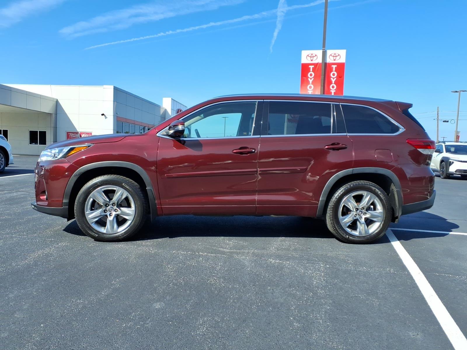 Used 2018 Toyota Highlander Limited w/ Protection Package #3 AWD/4WD video 2
