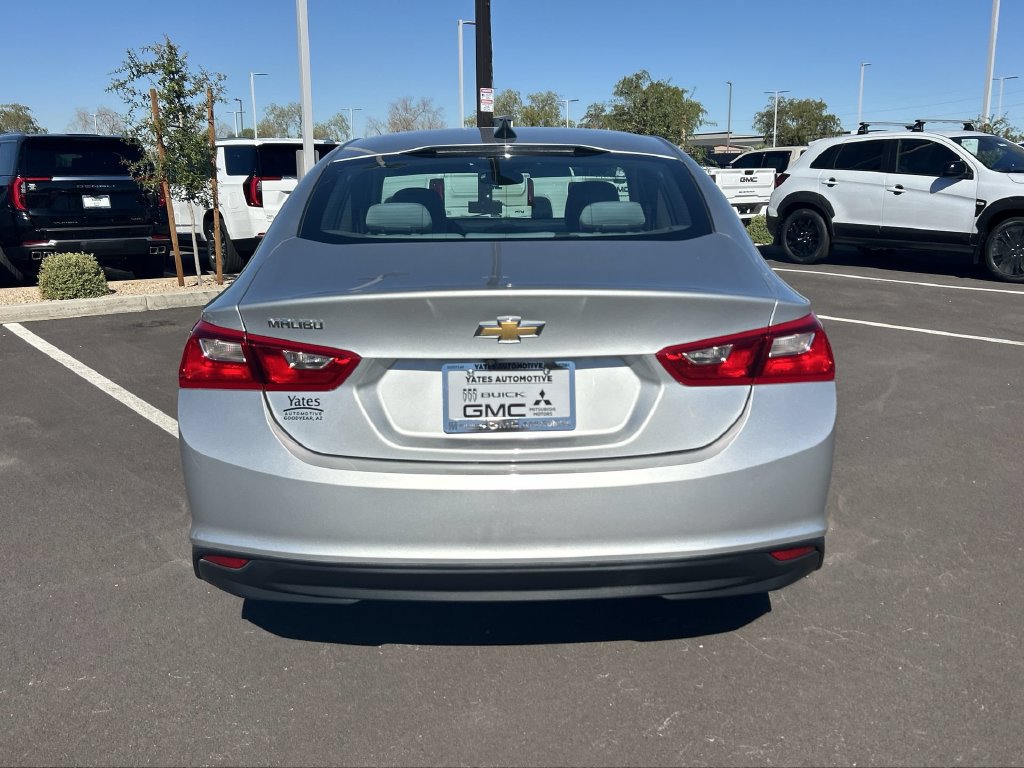 Used 2021 Chevrolet Malibu LS FWD image 5