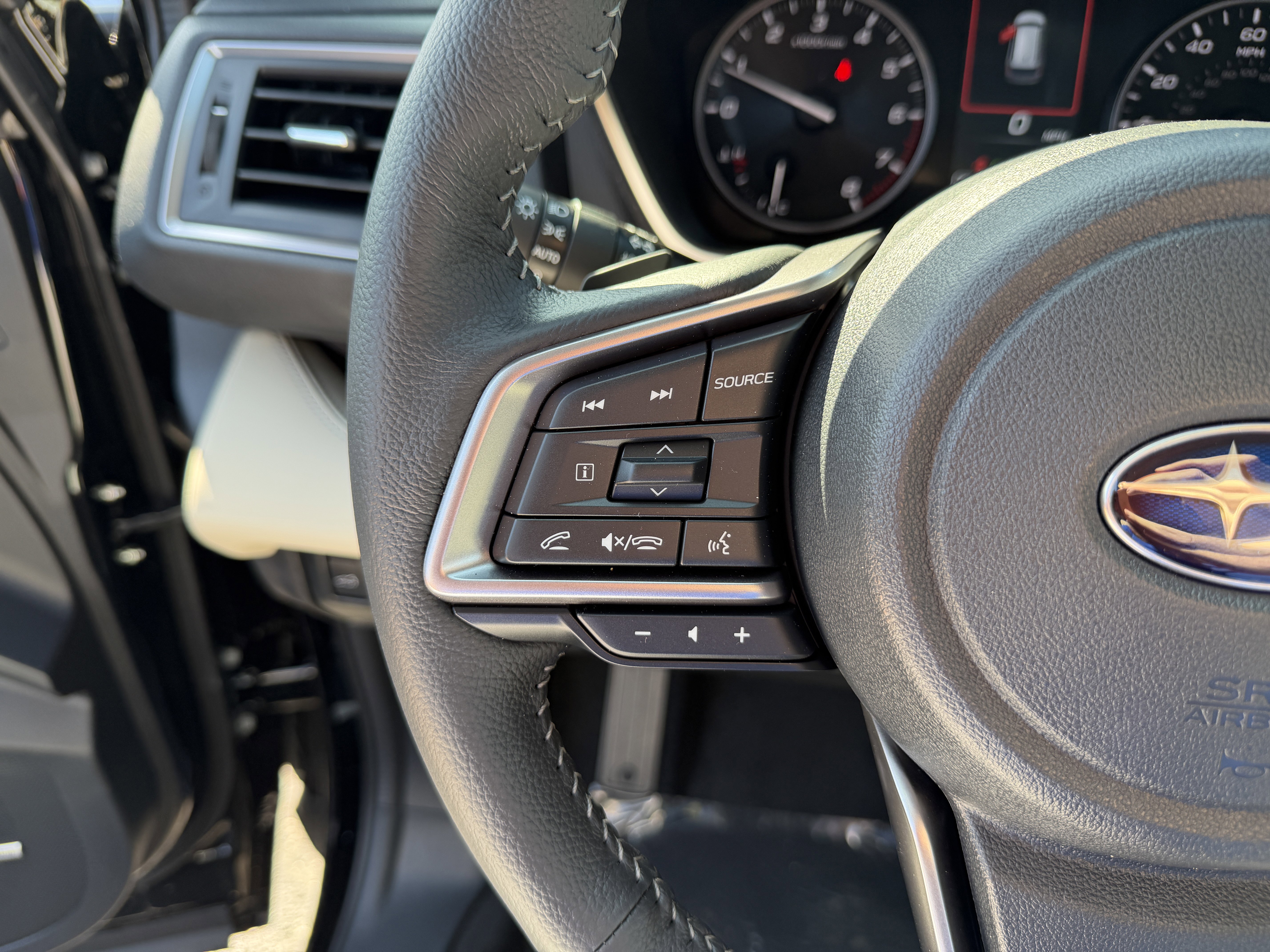 New 2026 Subaru Ascent Limited AWD/4WD image 16