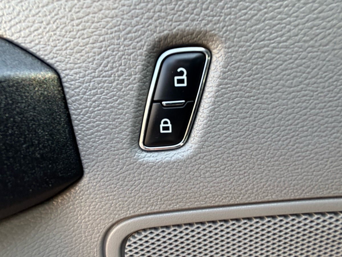 Used 2019 Ford F250 XL w/ Power Equipment Group AWD/4WD image 20
