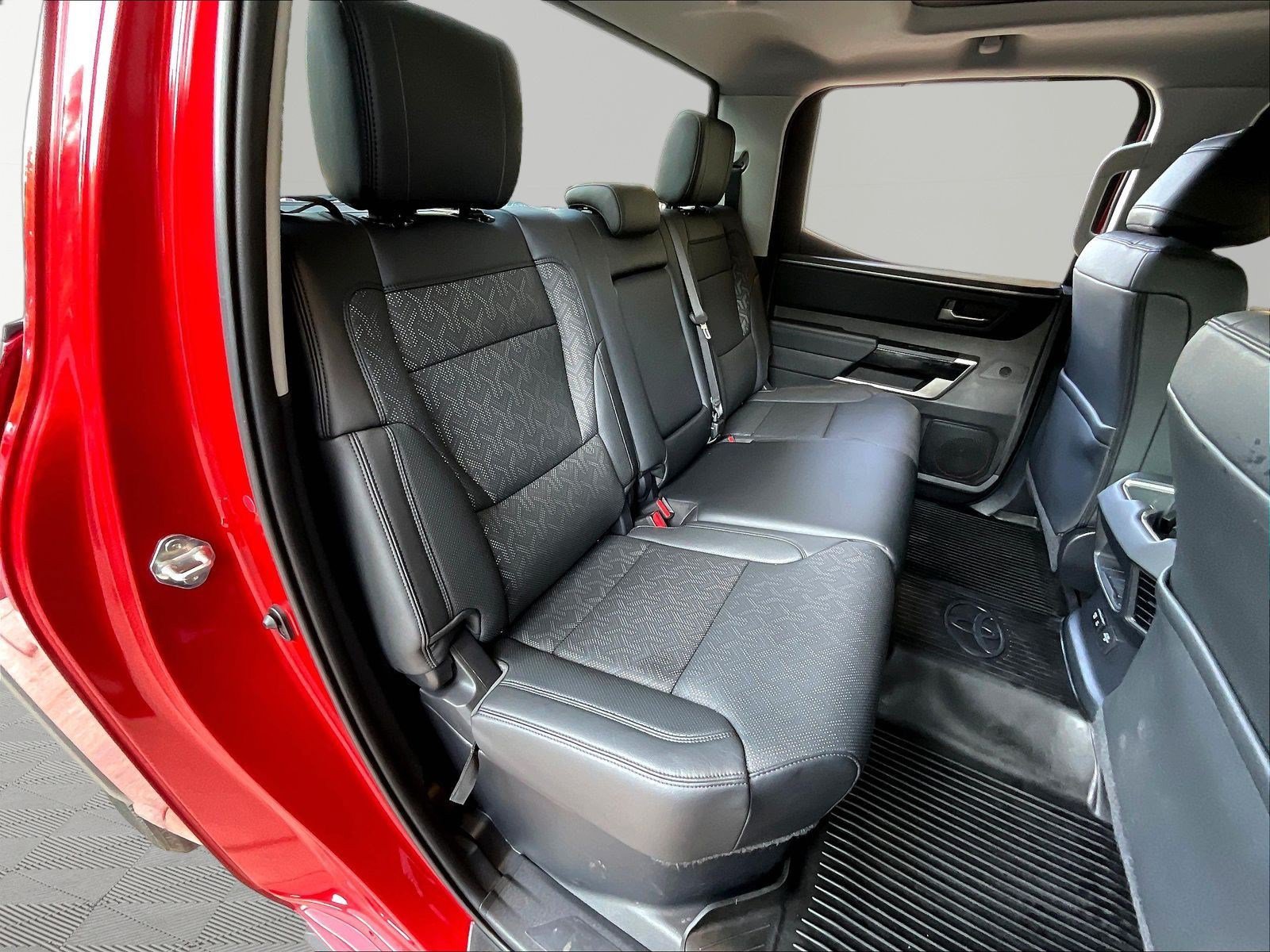 Used 2024 Toyota Tundra Limited AWD/4WD image 26