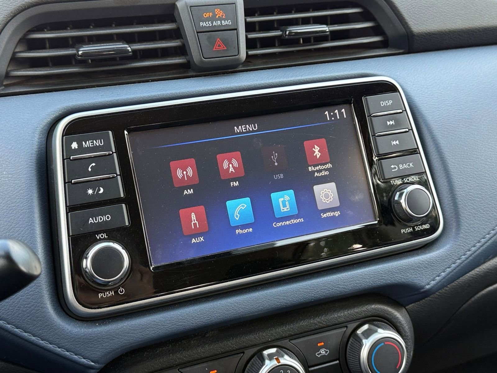 Used 2025 Nissan Versa SV FWD image 20