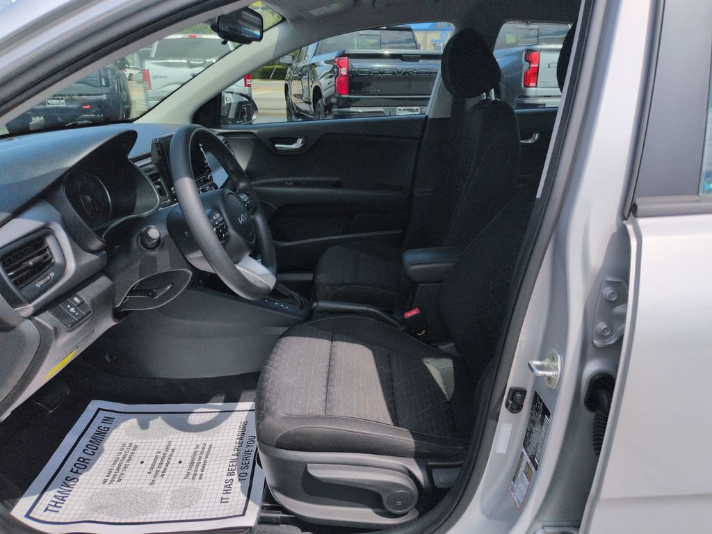 Used 2023 Kia Rio S w/ Technology Package FWD image 9