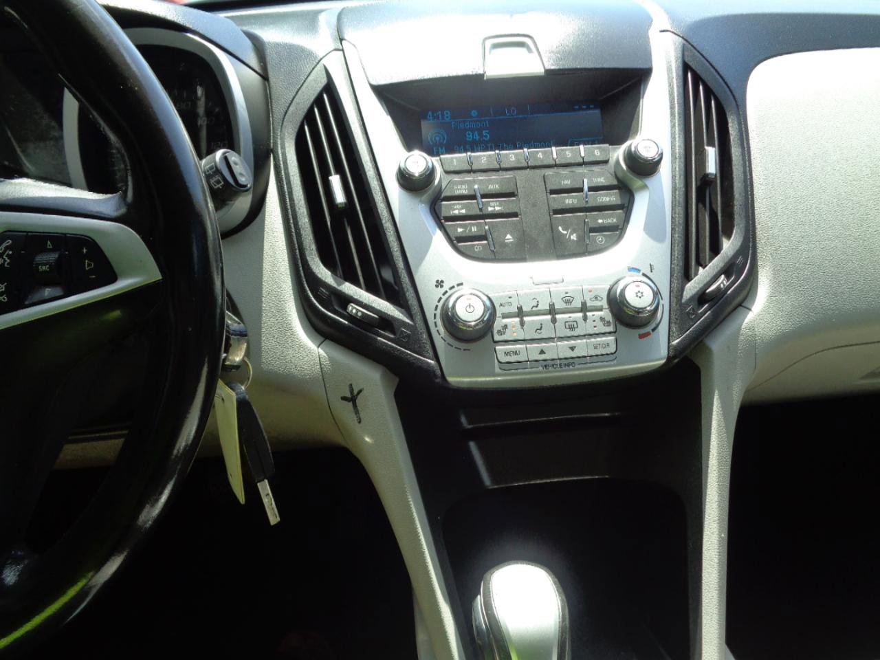 Used 2011 Chevrolet Equinox LT w/ Chrome Appearance Package image 20