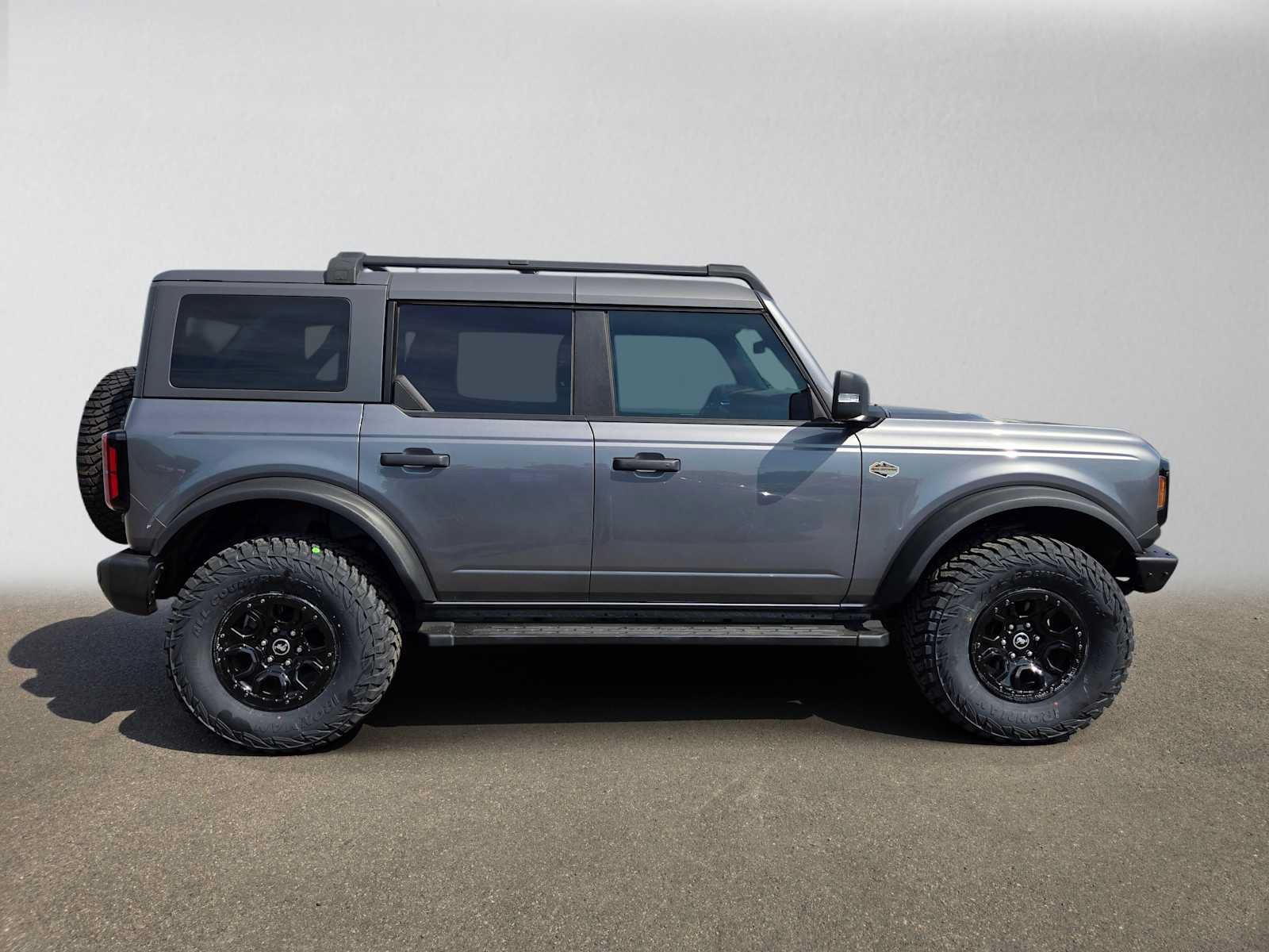 Used 2023 Ford Bronco Wildtrak AWD/4WD image 3