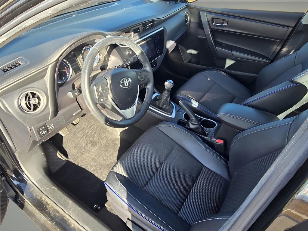 Used 2019 Toyota Corolla SE w/ Carpet Mat Package (TMS) image 24
