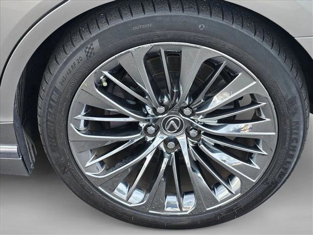 Used 2021 Lexus LS 500 w/ Accessory Package (Z1) RWD image 23