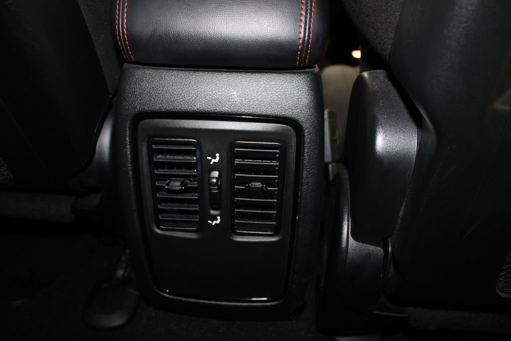 Used 2025 Dodge Durango GT AWD/4WD image 29