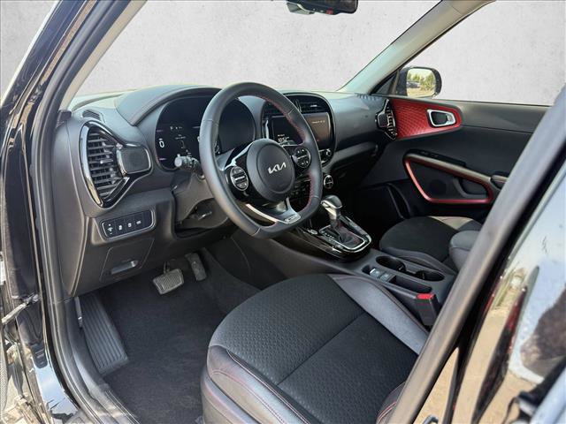 Used 2025 Kia Soul GT-Line w/ GT-Line Technology Package FWD image 10