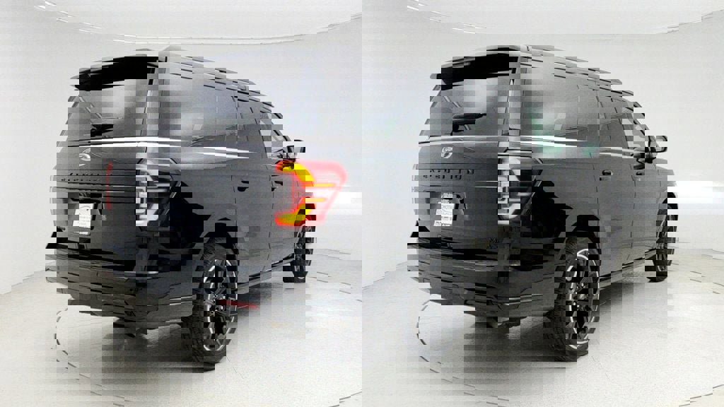 Used 2022 Ford Expedition Max Limited image 5