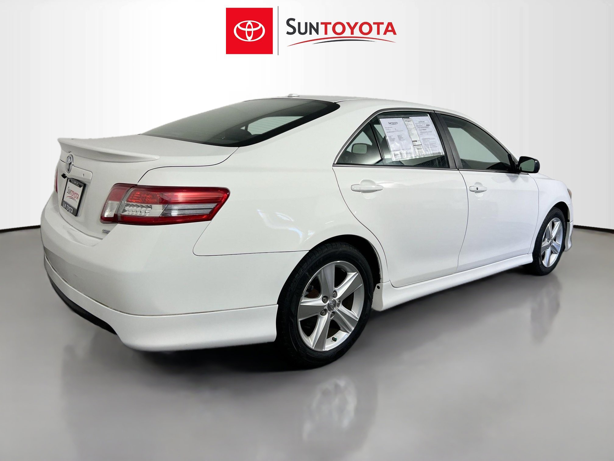 Used 2010 Toyota Camry SE image 4