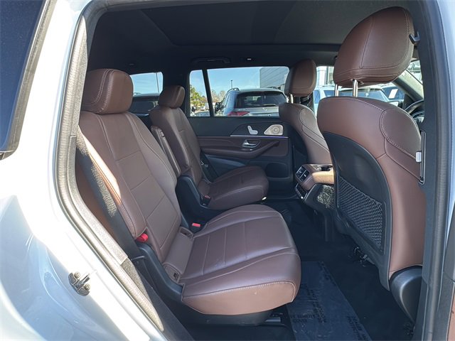 Used 2024 Mercedes-Benz GLS 450 4MATIC image 27