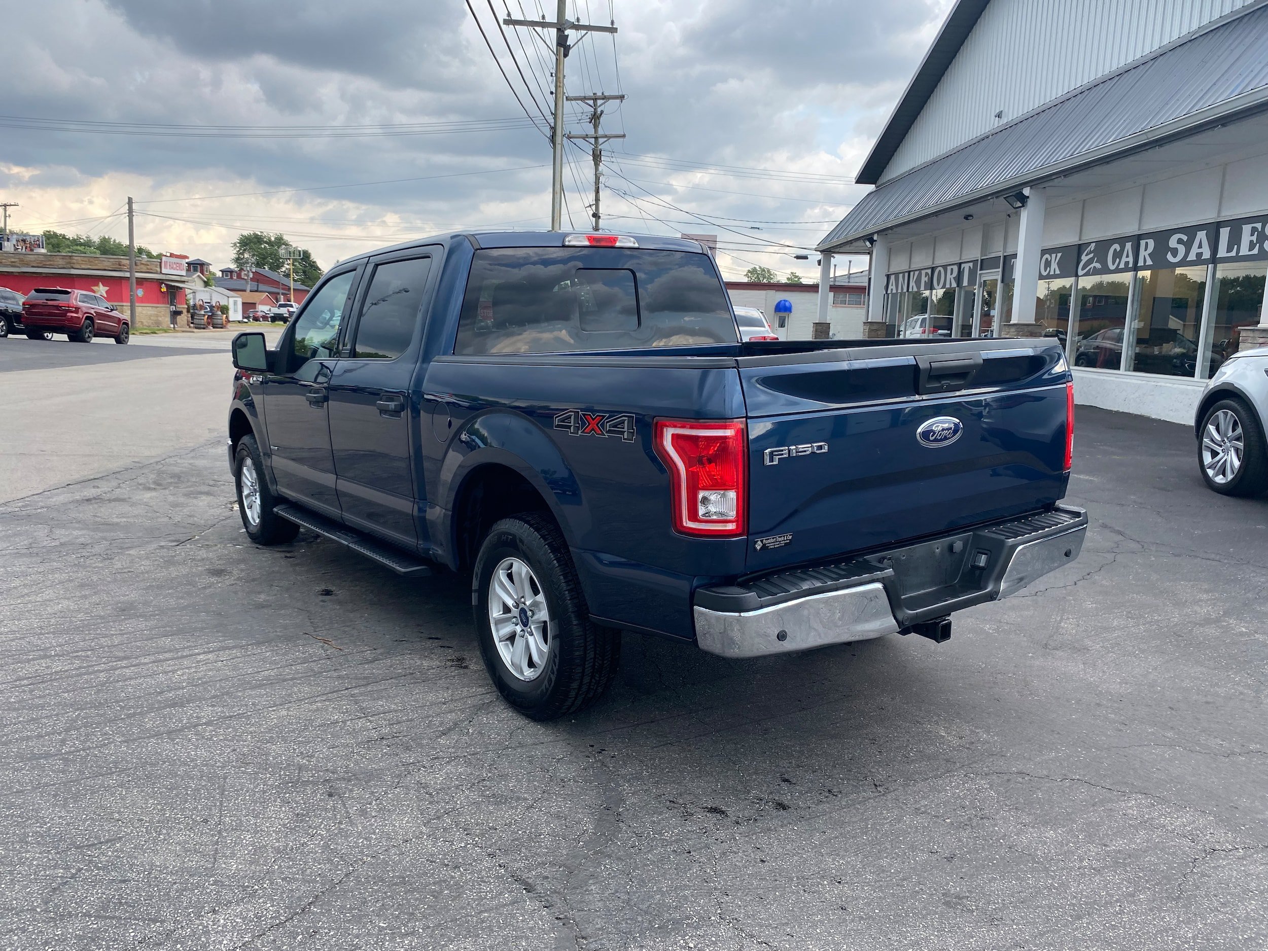 Used 2016 Ford F150 XLT w/ Equipment Group 301A Mid AWD/4WD image 7