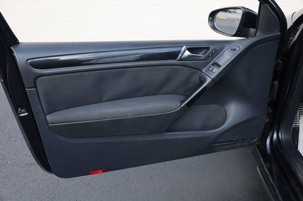 Used 2011 Volkswagen GTI Autobahn image 10