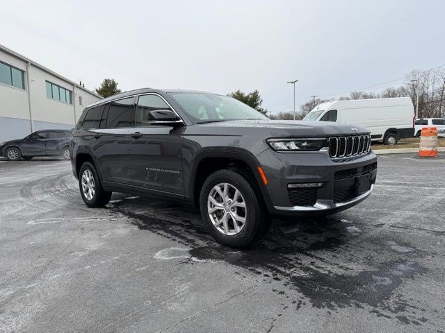 Used 2022 Jeep Grand Cherokee L Limited image 9