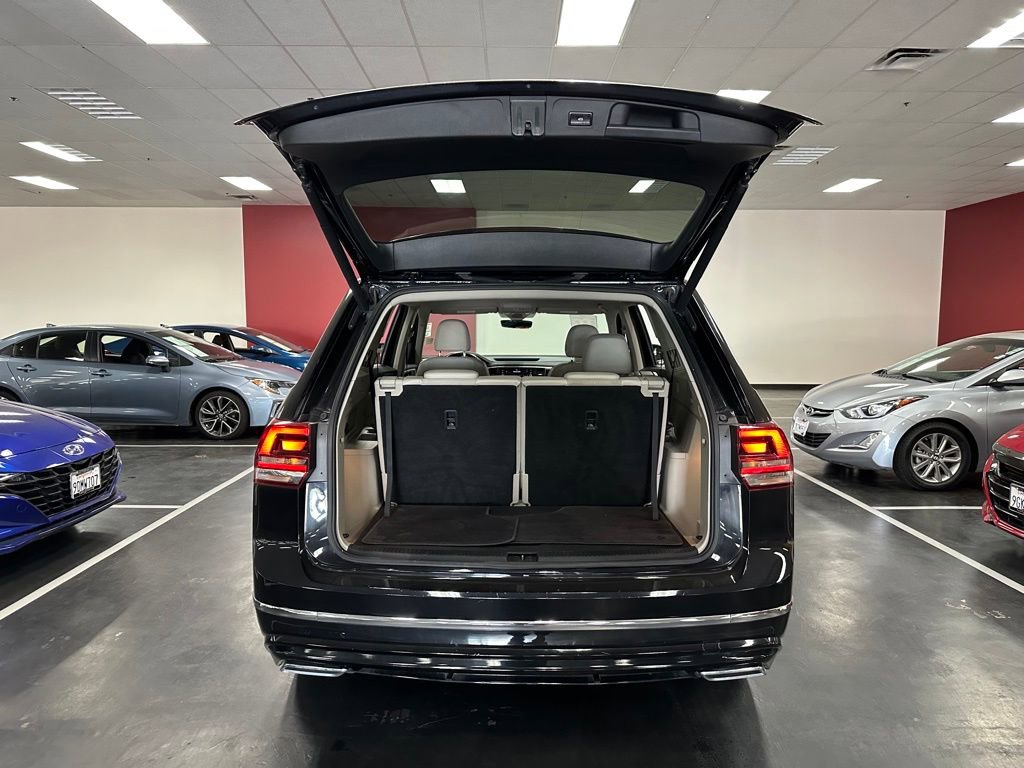 Used 2021 Volkswagen Atlas SE w/ Panoramic Sunroof Package FWD image 28