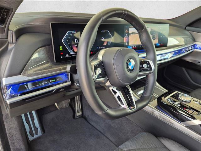 Used 2024 BMW 740i RWD image 10