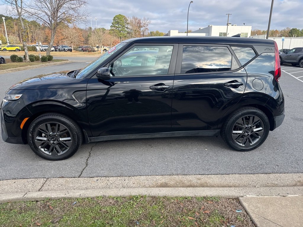 Used 2021 Kia Soul EX image 4