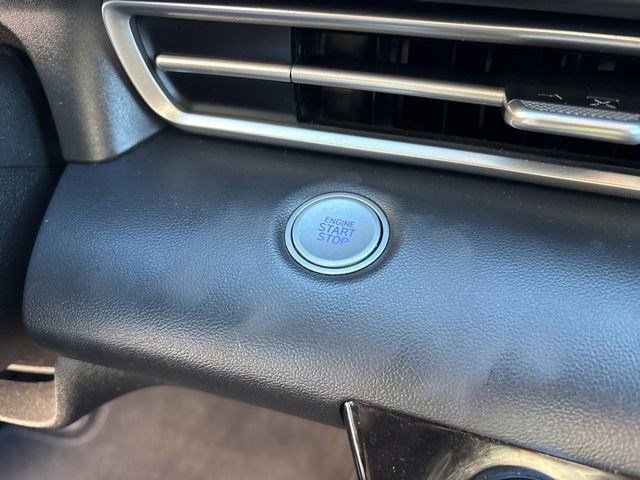 Used 2023 Hyundai Elantra SEL FWD image 18