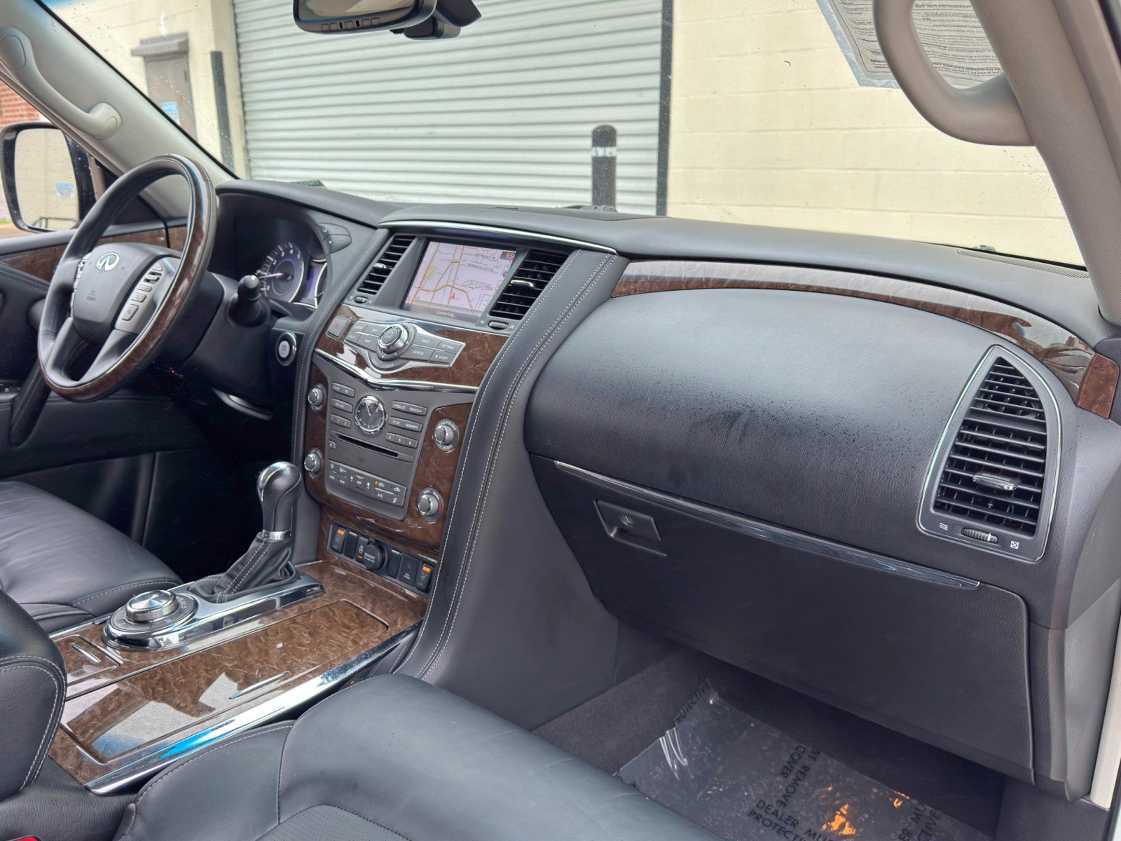 Used 2017 INFINITI QX80 4WD w/ Driver Assistance Package image 14