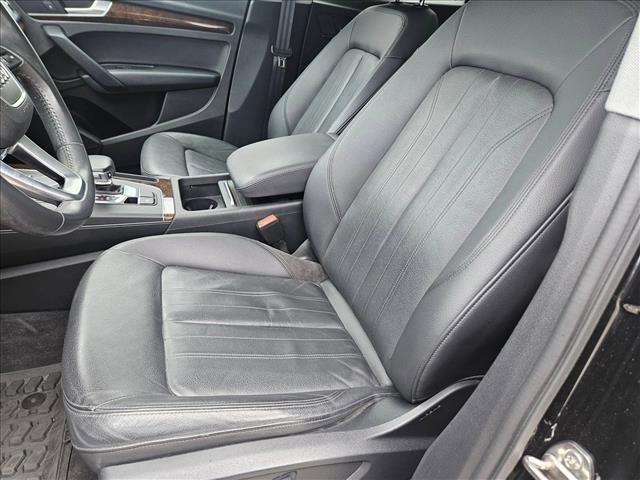 Used 2020 Audi Q5 2.0T Premium w/ Convenience Package AWD/4WD image 14