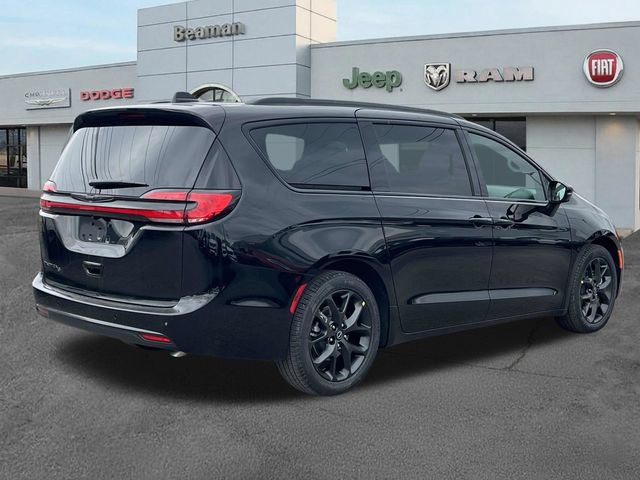 New 2026 Chrysler Pacifica Select w/ S Appearance Package FWD image 7