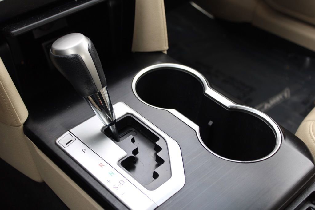 Used 2012 Toyota Camry LE image 37