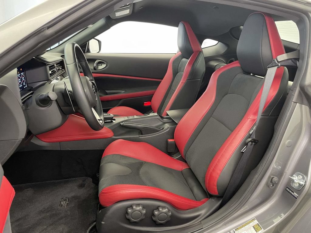 Used 2024 Nissan Z Performance w/ Floor Mat Package RWD image 13