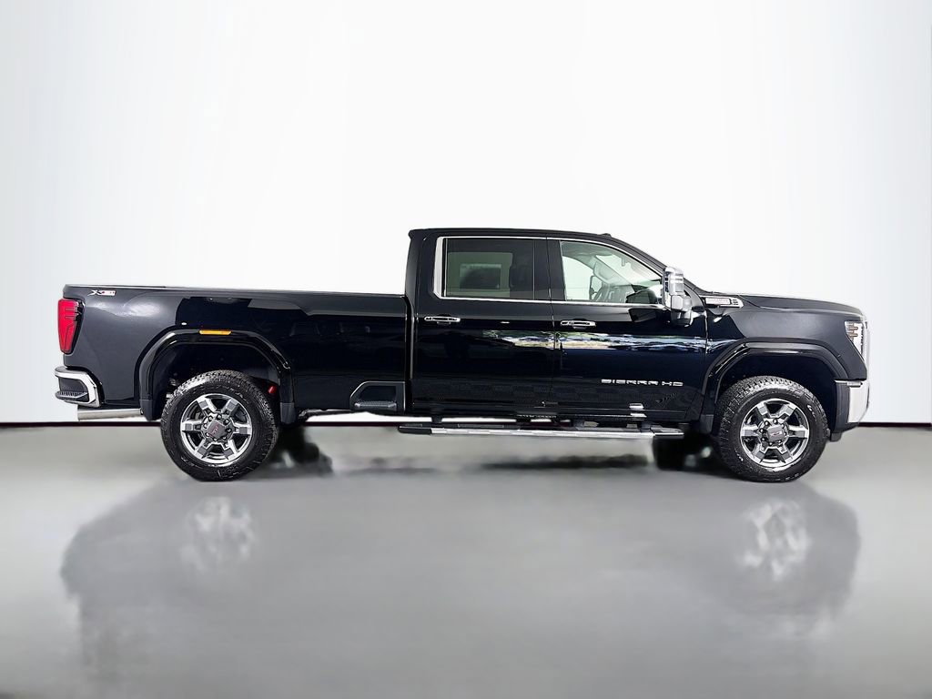 New 2025 GMC Sierra 3500 SLT image 8