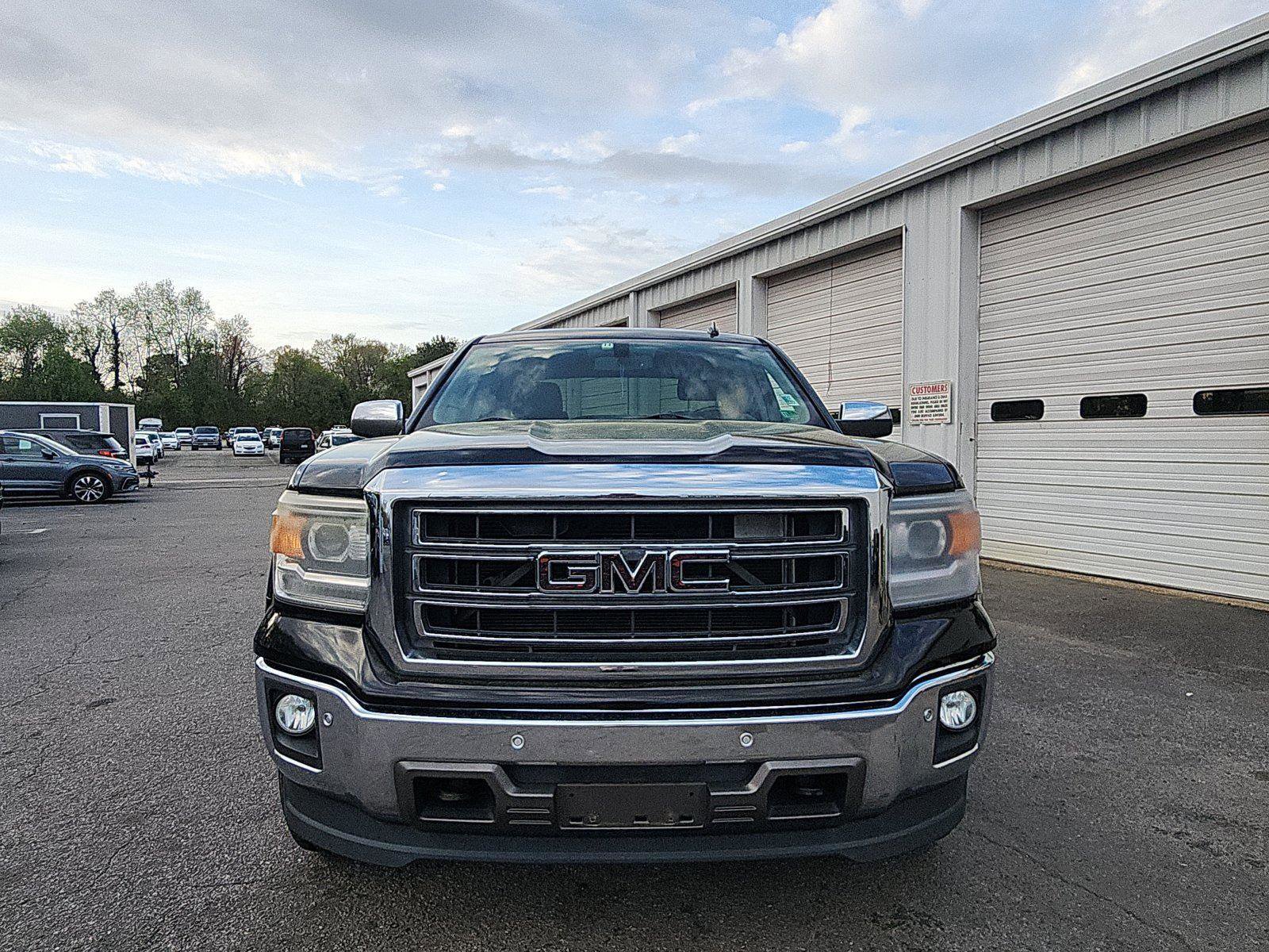 Used 2014 GMC Sierra 1500 SLT w/ SLT Crew Cab Value Package image 8