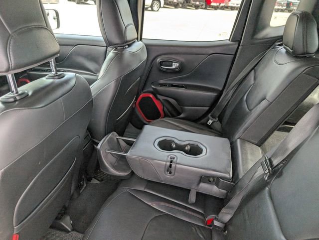 Used 2016 Jeep Renegade Trailhawk w/ Premium Trailhawk Package AWD/4WD image 23