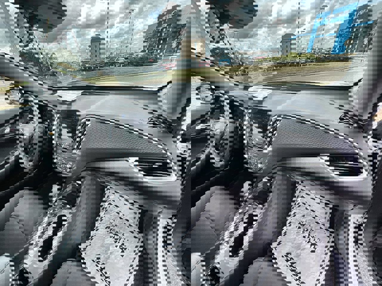 Used 2024 Chevrolet Malibu LT image 29