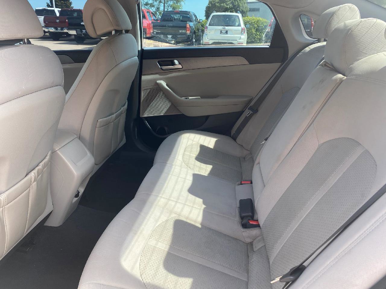 Used 2015 Hyundai Sonata SE FWD image 5
