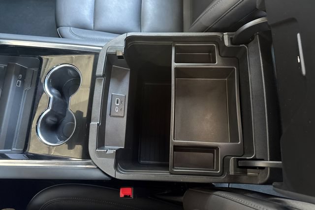 Used 2025 Chevrolet Tahoe LT AWD/4WD image 31
