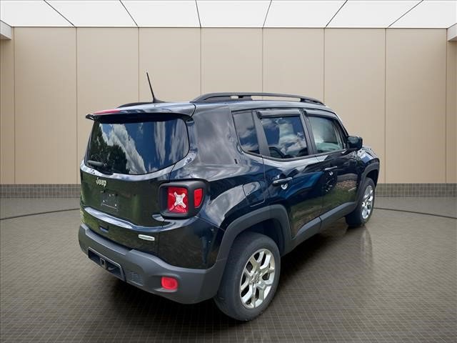 Used 2018 Jeep Renegade Latitude w/ Popular Equipment Group AWD/4WD image 14