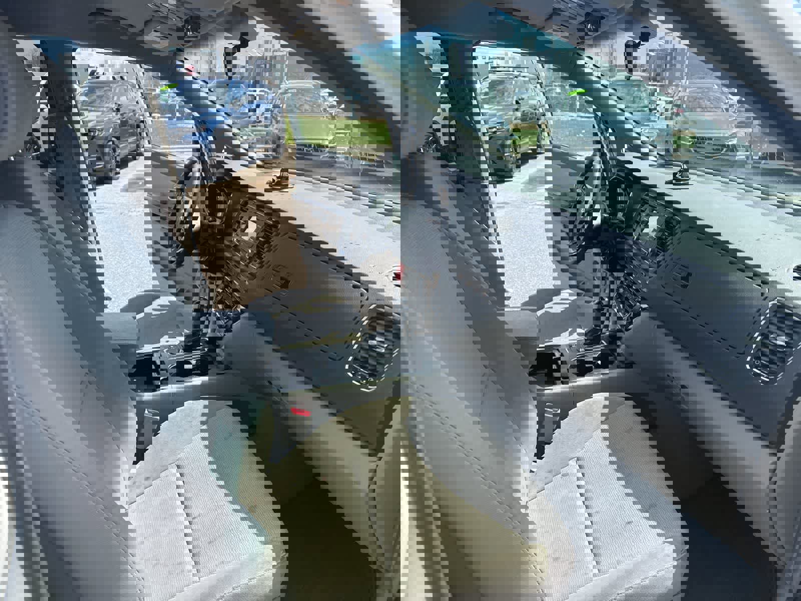 Used 2015 Kia Sedona LX image 24