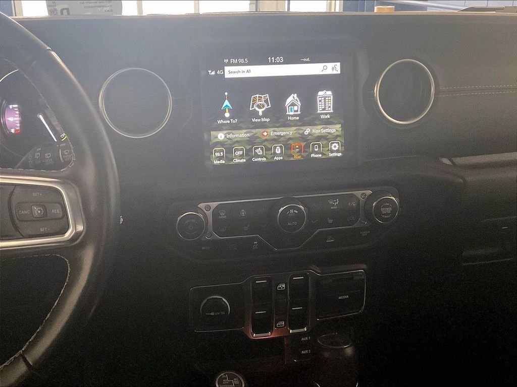 Used 2023 Jeep Wrangler Unlimited Sahara w/ Cold Weather Group AWD/4WD image 18