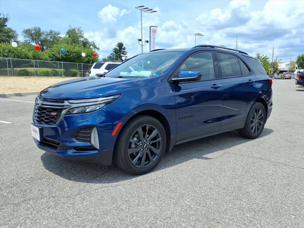 Used 2022 Chevrolet Equinox RS w/ LPO, Floor Liner Package FWD image 9